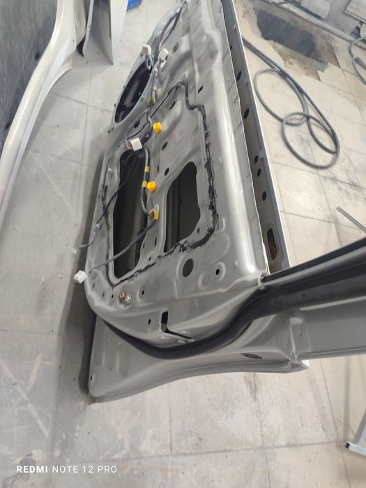 Дверь правая передняя