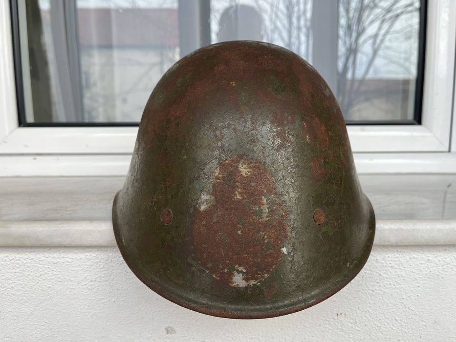 Cască olandeză utilizată de Armata Română în al Doilea Război Mondial