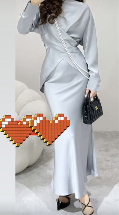 Платья почти новые