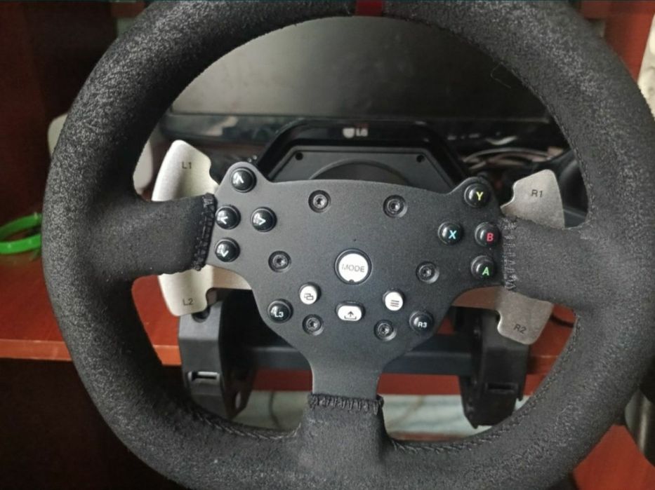 Продаю игровой руль