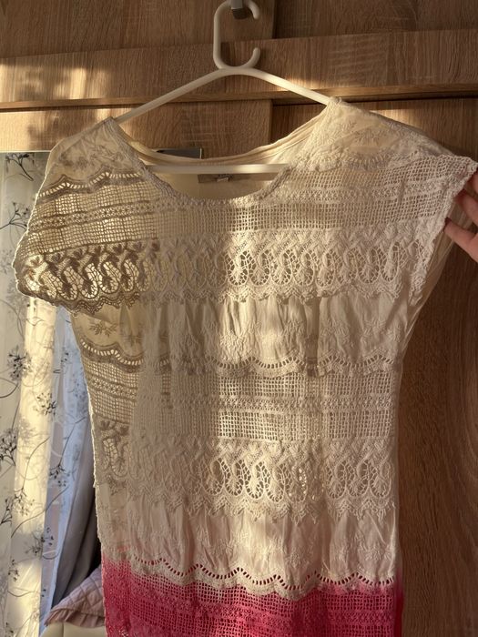 Top alb din dantelă Zara