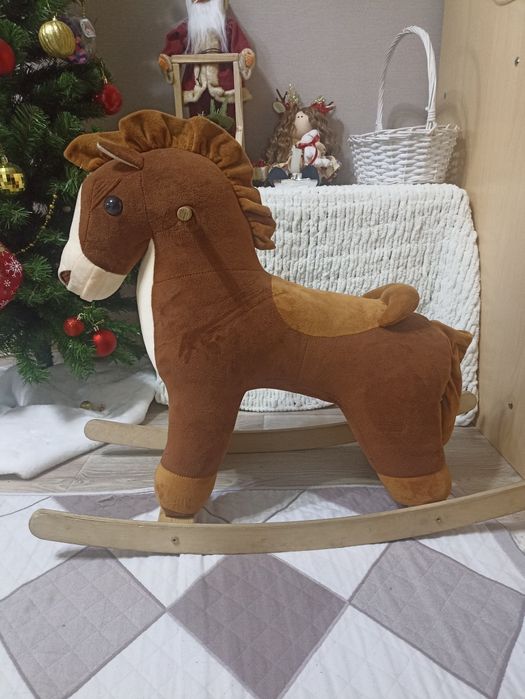 Продам лошадку + подарок