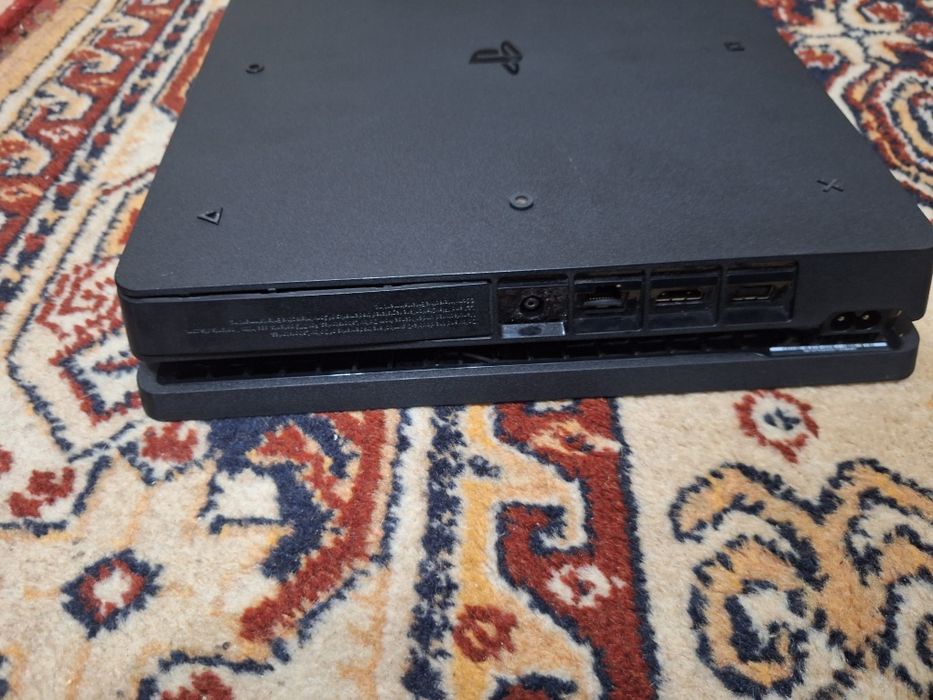 PS4 SLIM с играми