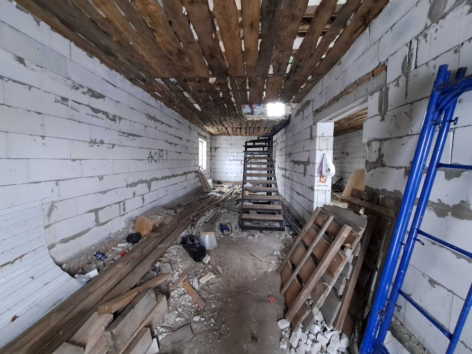 Продам 4х комнатный дом в Центре