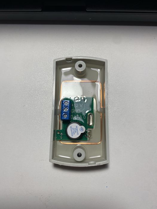 Считыватель карт, брелков, браслетов Matrix-II Мод. Е