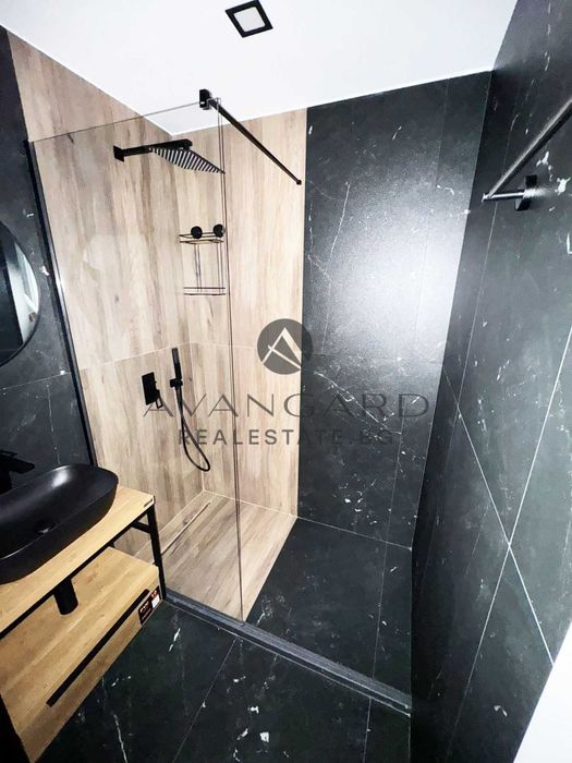 Продава се Тристаен апартамент в Пловдив, Остромила - 114 кв.м за 2150 €/кв.м - Снимка #8