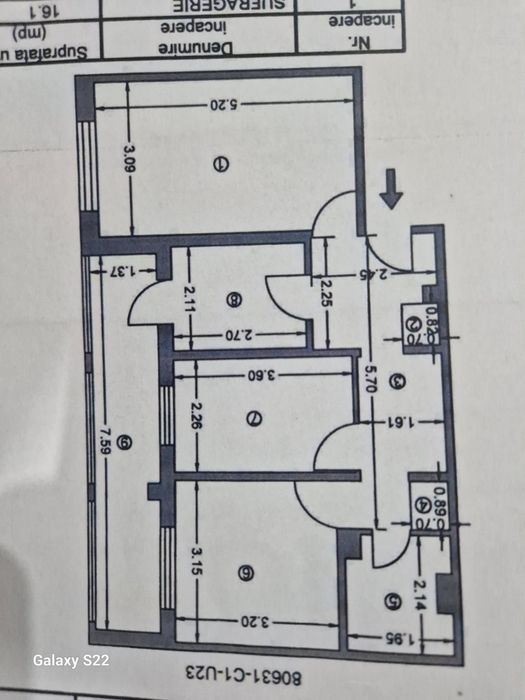 Vând apartament 3 camere confort 1 decomandat.
