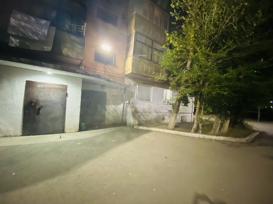 Продам 4 комнатную квартиру
