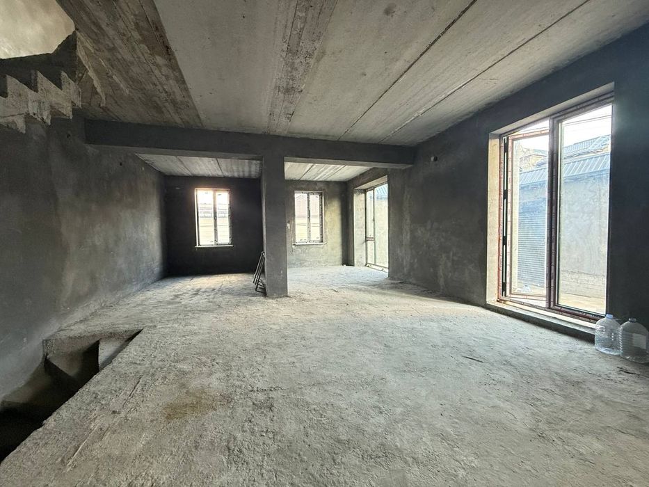 Продаётся Дом в Яккасарай Ул Андижан Ор 8 роддом