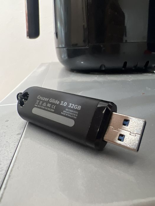 Продам USB SanDisk 3.0 32 Gb