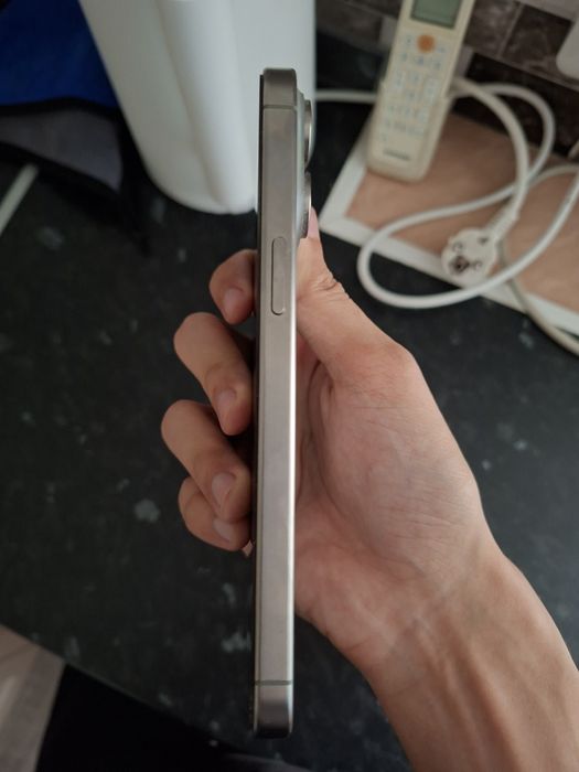 продам iphone 15 pro max