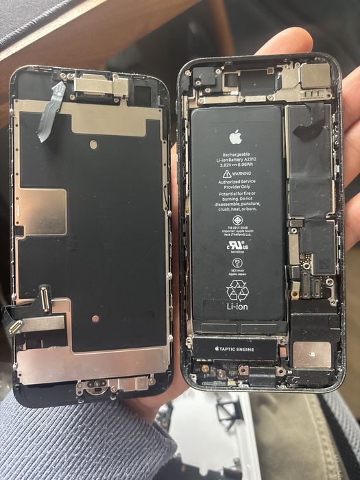 iPhone SE (2nd gen) за части!