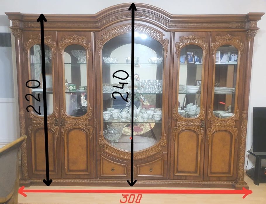 Сервант в гостиную