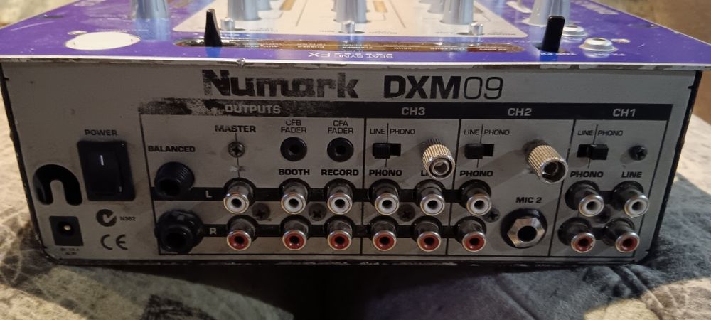 Миксер  Numark DCM 09