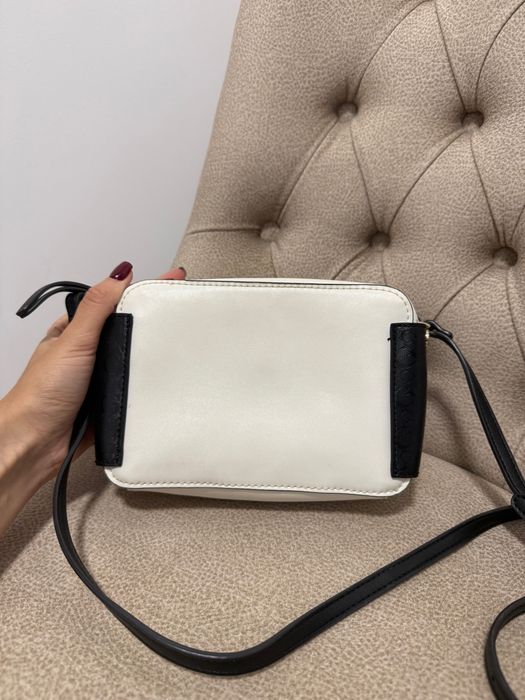 Оригинална чанта GUESS