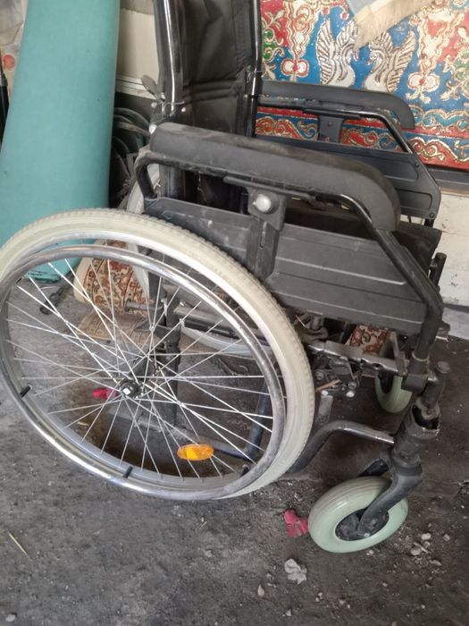 Инвалидная коляска