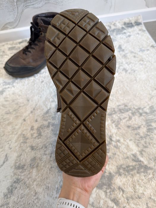 Продам мужские зимнее ботинки