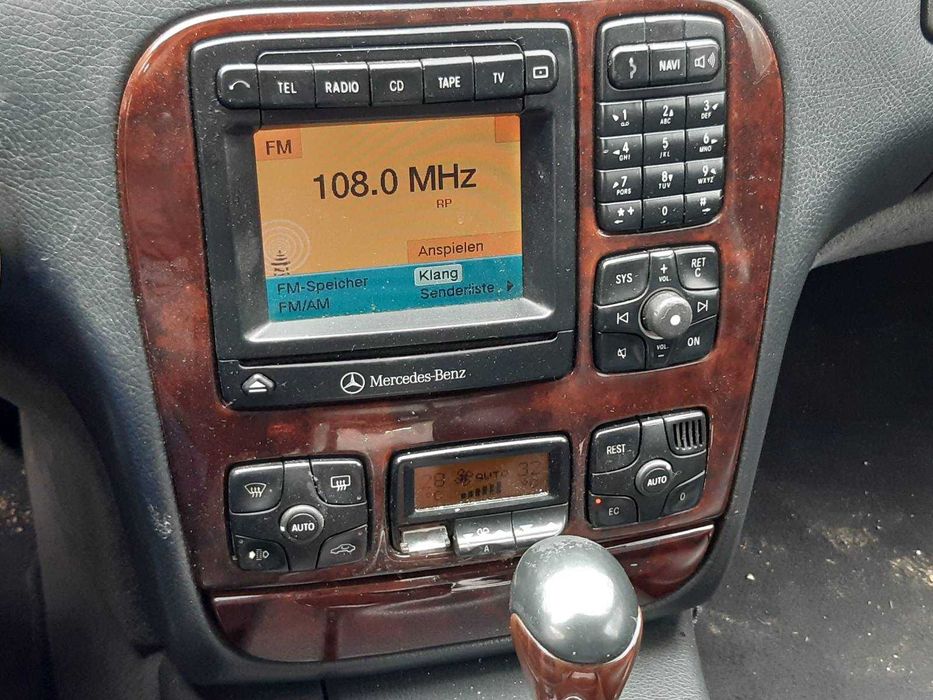 Mercedes  S320  2001 г на части