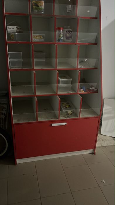 Продам шкаф для магазина