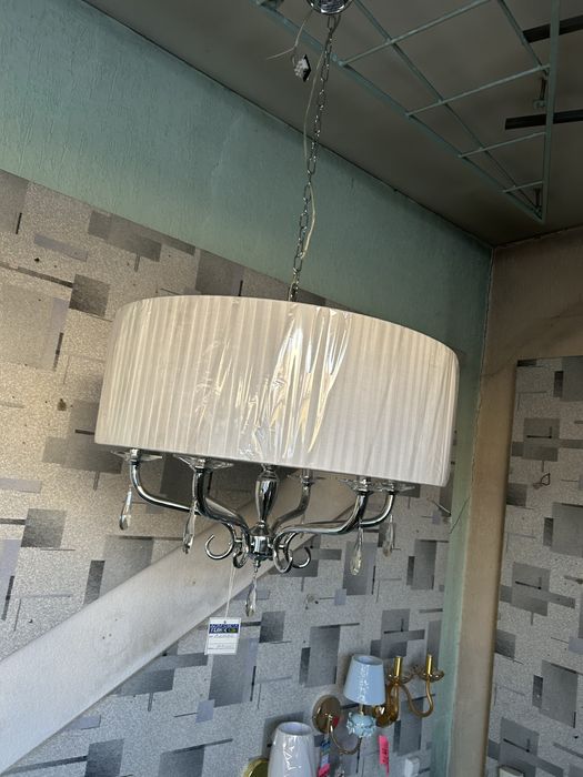 Люстра Продам люстры потолочные 2 штук