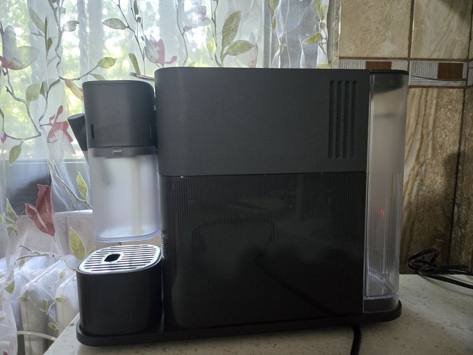 Aparat de cafea Nespresso