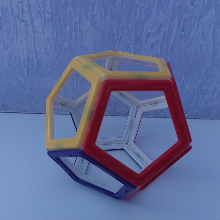 Продам магнитные конструкторы