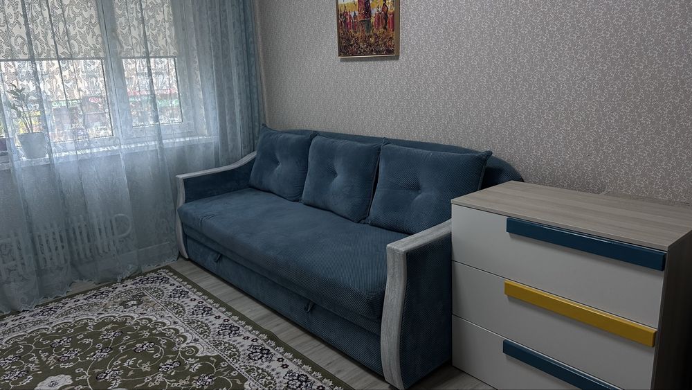 Продаются диван с тубмочкой