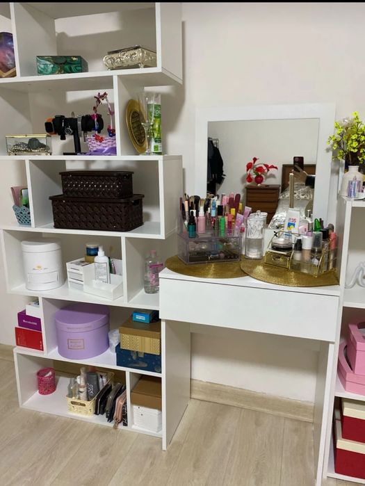 Туалетный столик с зеркалом Oynali kiyinish stoli