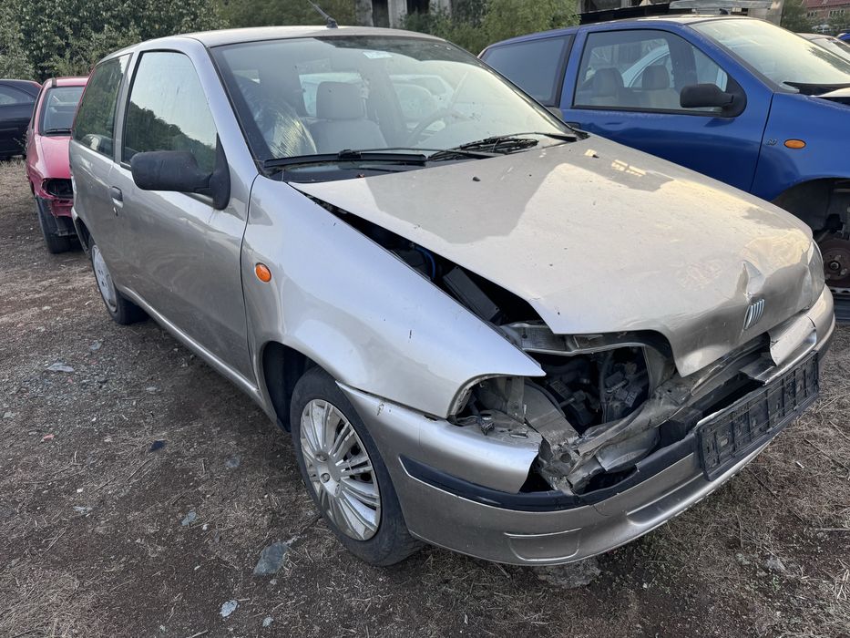 Fiat Punto 1.2i 73hp 1997г На Части