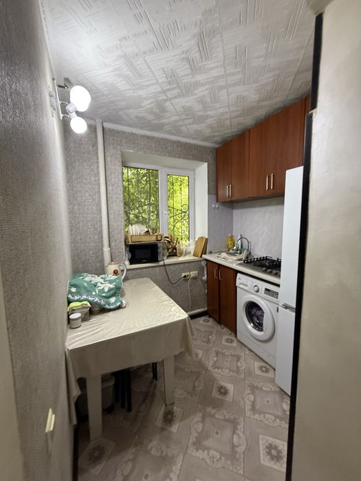 Продам квартиру.  Абылай хана 241