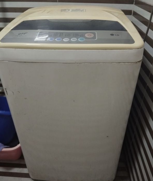Продам стиральную машину LG