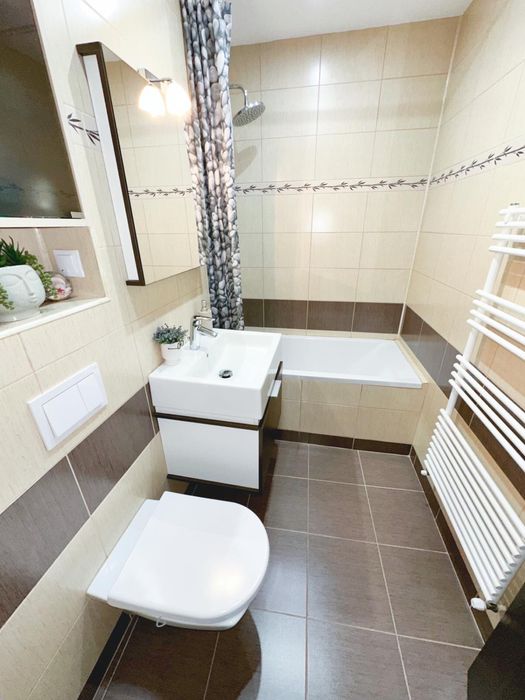 Apartament 3 camere + garaj de vânzare Cartier Păcii, Târnăveni, jud. Mures