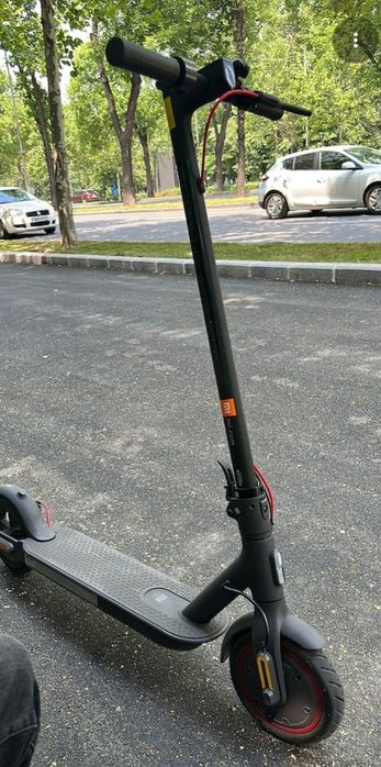 Vând/ schimb trotineta Xiaomi Mi pro 2