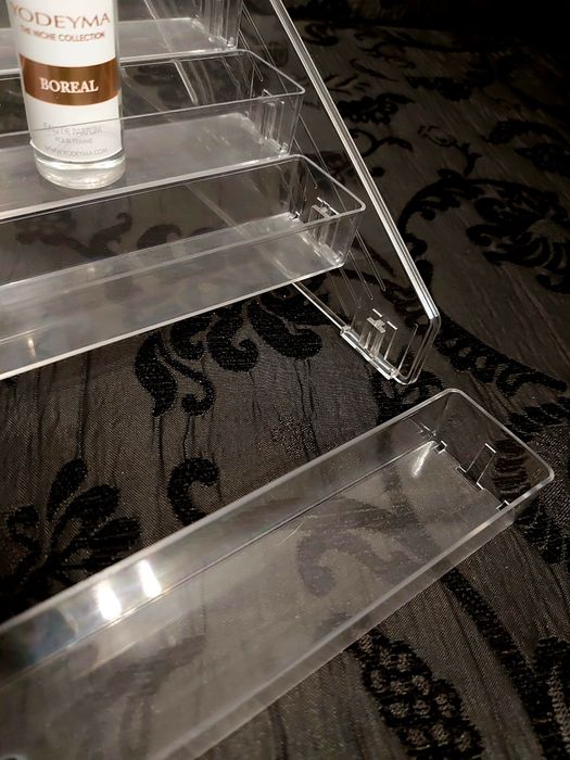 Стелаж за парфюми и лакове 7 нива