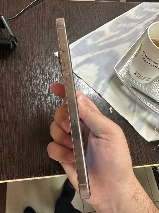 Iphone 16 pro max 256 емкост батария 98%