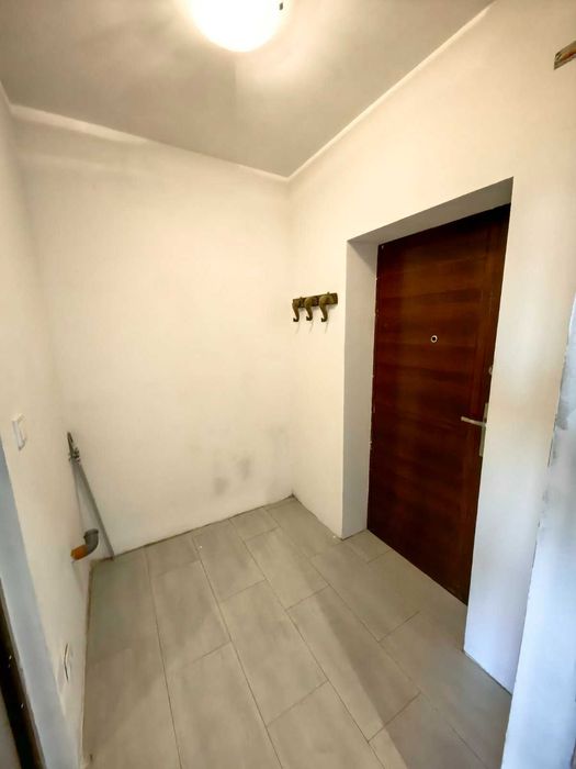 Продава се Двустаен апартамент в Перник, Център - 56 кв.м за 1518 €/кв.м - Снимка #6
