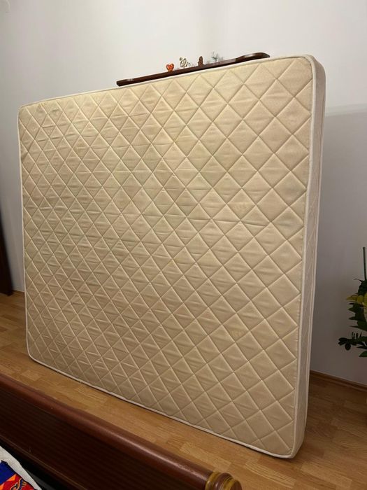 Продам матрац б/у