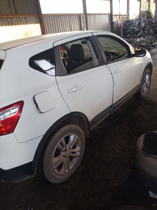 Nisan Qashqai1.6i 117 kc 2013 г