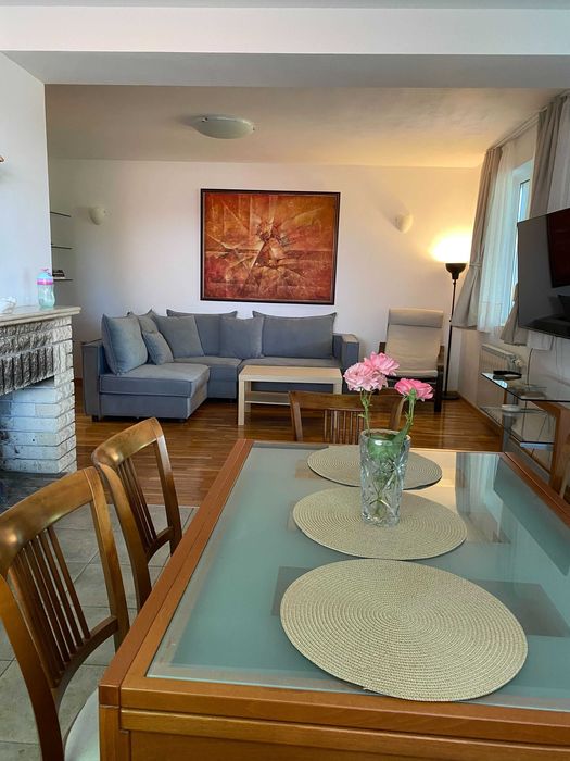 Дава се под наем Къща в София, Симеоново - 220 кв.м за 2400 € - Снимка #2