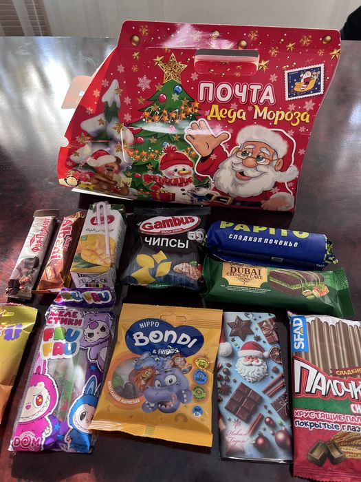 Новогодний сладкий бокс 2000