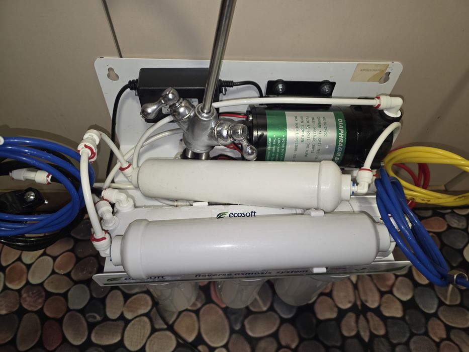 Osmoza inversa Ecosoft Pure cu pompa de presiune