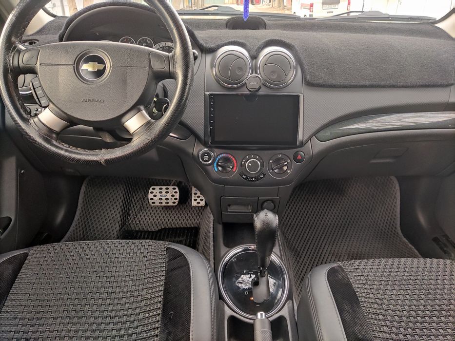 Продаю неспеша своё авто.