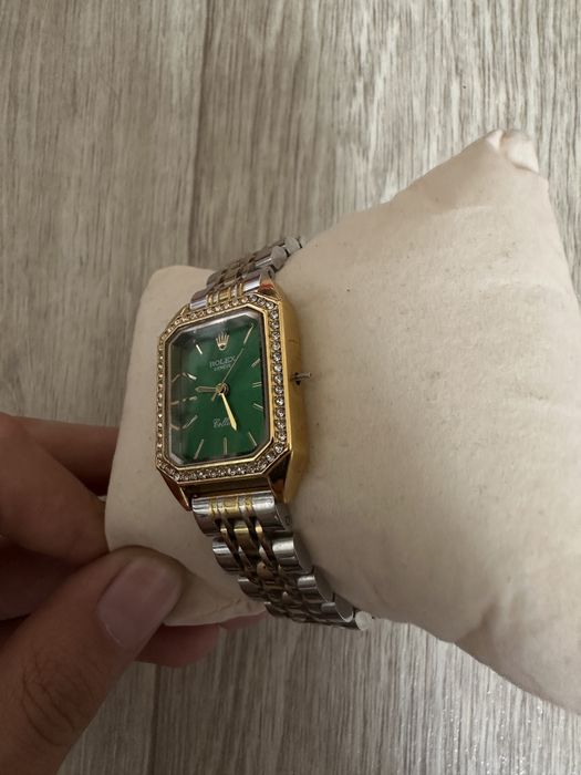 Женские часы наручные