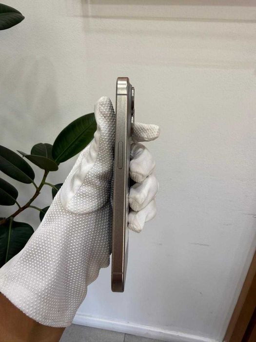 iPhone 15 Pro 256Gb Natural Titanium