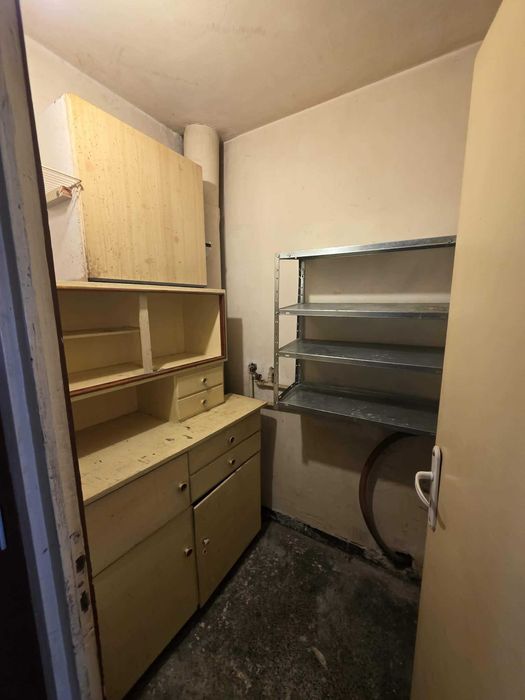 Продава се Тристаен апартамент в Хасково, Център - 81 кв.м за 769 €/кв.м - Снимка #8