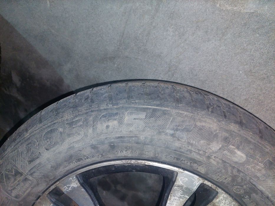 Продам диски с резиной 15х205х70