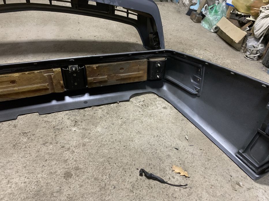 Бампера на w124