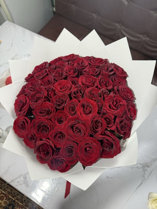 51штук красный цветы