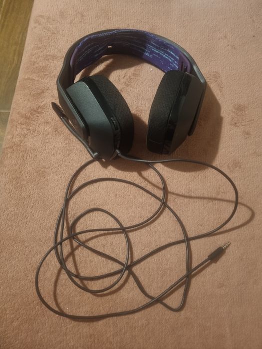 Căști gaming Logitech G335