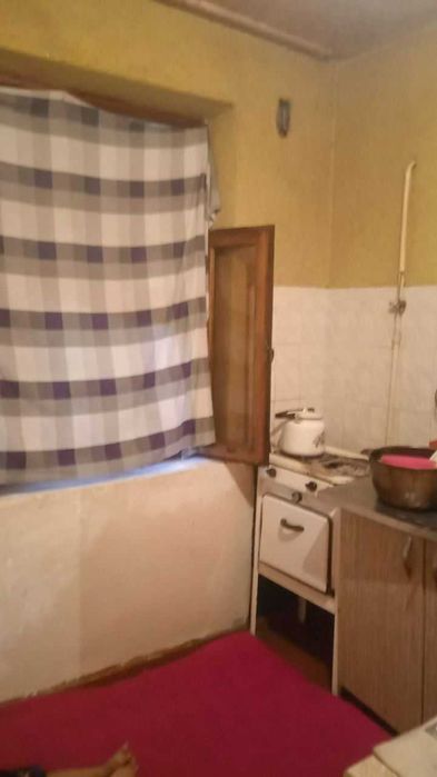 Uy sotiladi 1 xonali